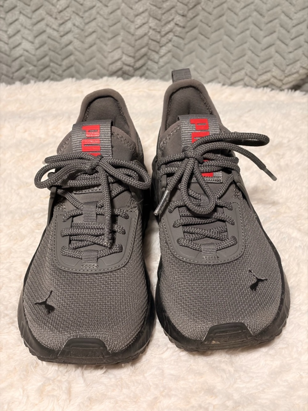 Puma Gray Running Sneakers with Red Tongue Logo